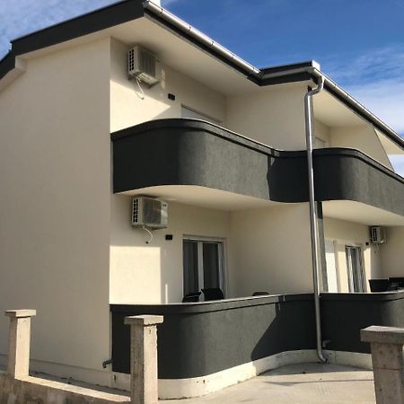 Lanika Apartments Ulcinj Eksteriør bilde